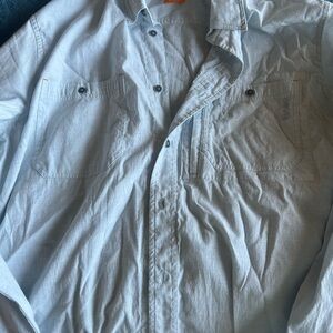 Men's lightweight button down